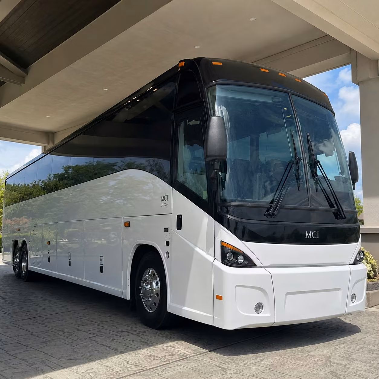 cross town corporate shuttle routes built around your schedule